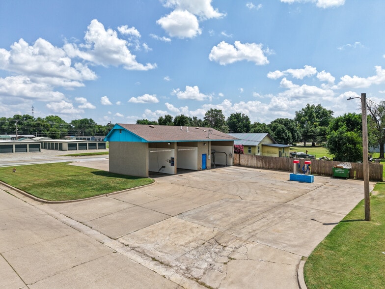 More Photos Of 1003 N Main St, Tonkawa Carwash For Sale