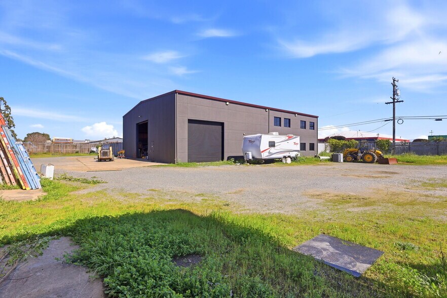 More Photos Of 225 Demeter St, Palo Alto Office Residential For Lease