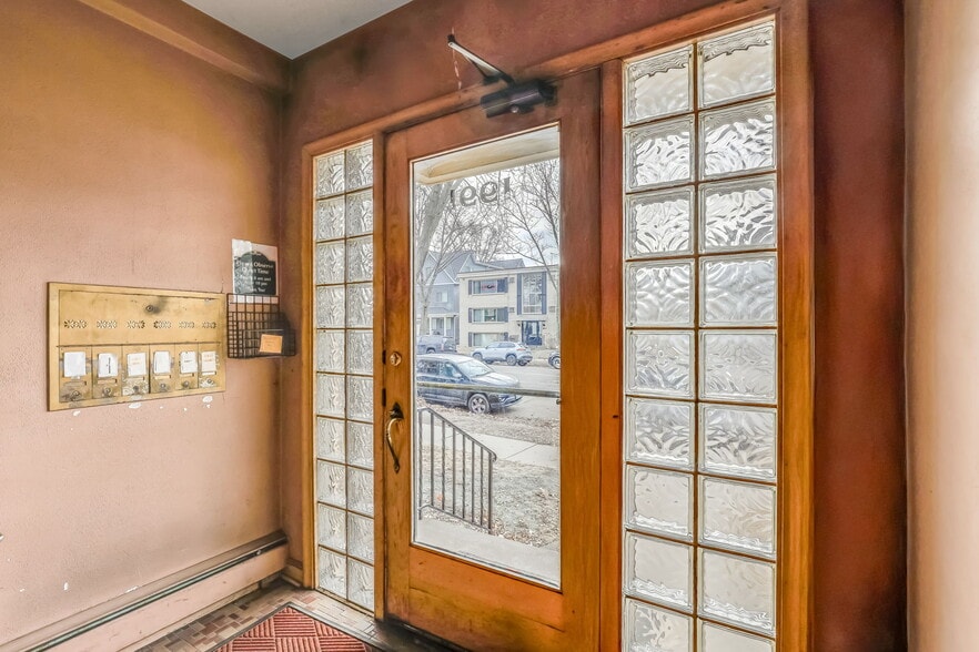 More Photos Of 1991 Grand Ave, Saint Paul Apartments For Sale