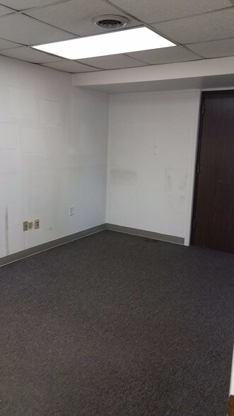 More Photos Of 61-75 Pond St, Sharon Office For Lease