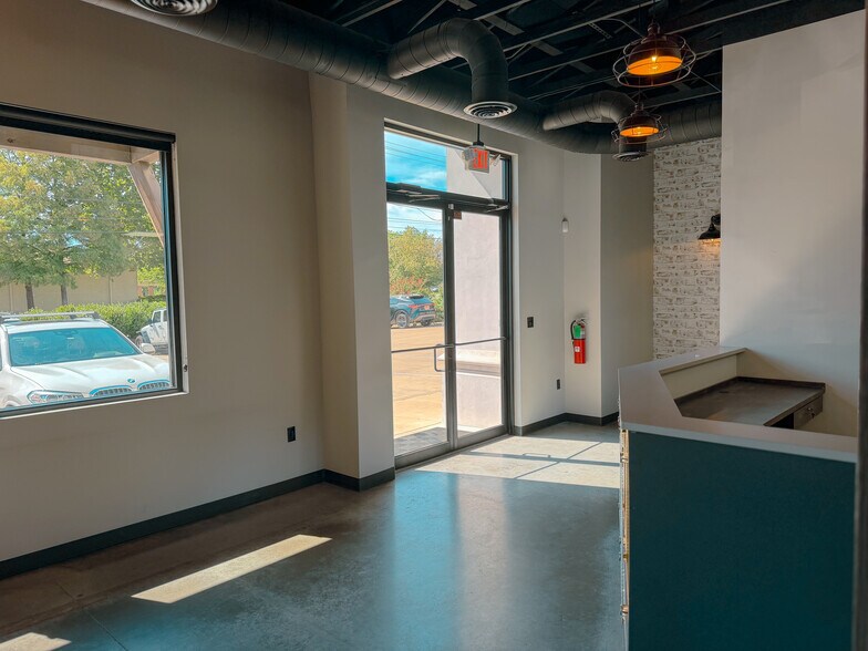 More Photos Of 1713 S Peoria Ave, Tulsa Medical For Lease