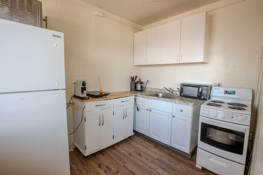 More Photos Of 1220 E Second St, Winslow Apartments For Sale