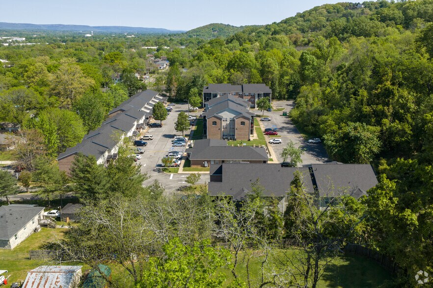 More Photos Of 1400 N Chamberlain Ave, Chattanooga Apartments For Sale