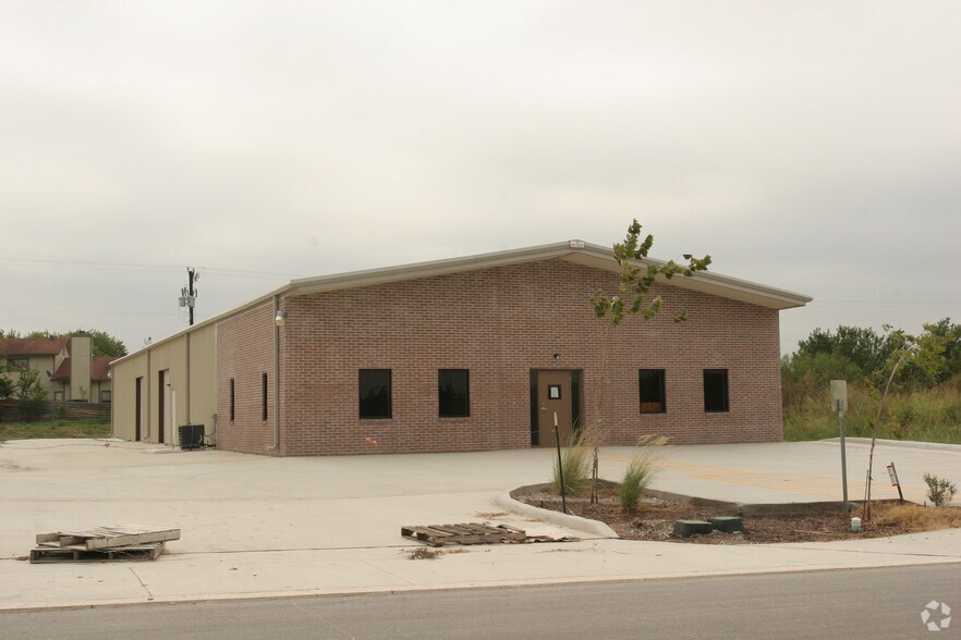 Primary Photo Of 6214 Krempen Ave, San Antonio Warehouse For Sale