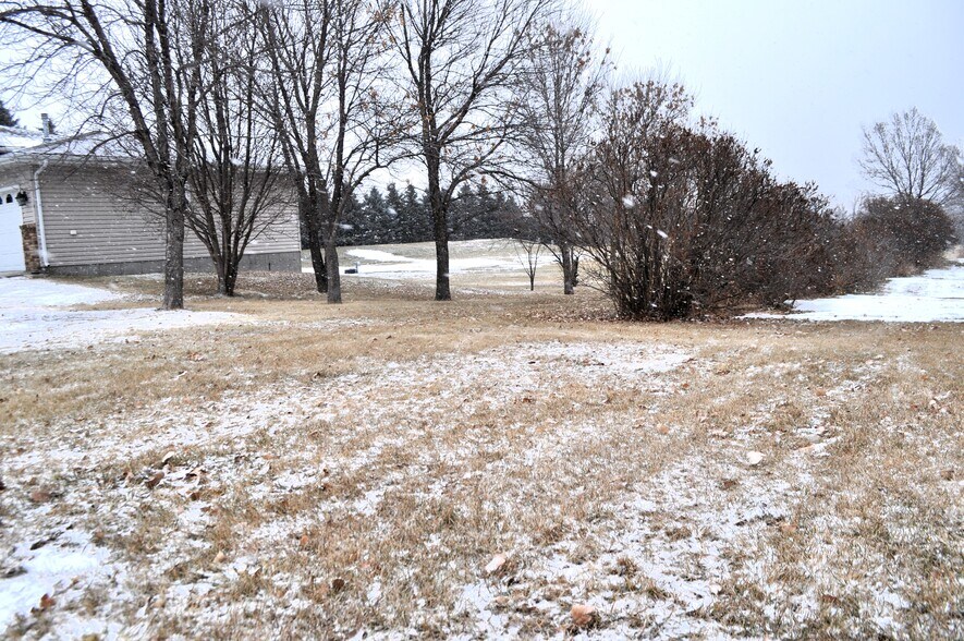 More Photos Of 1300 Crestfield Ave, Bismarck Apartments For Sale