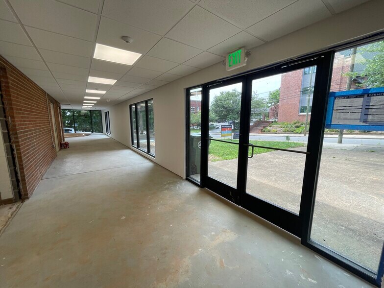More Photos Of 125 E Chestnut St, Asheville Specialty For Lease