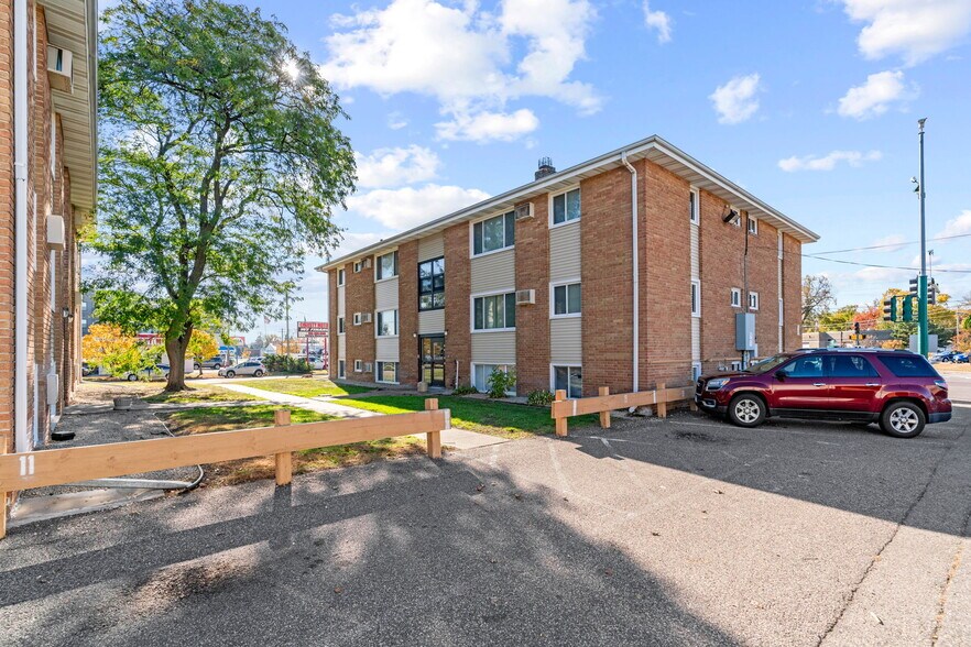 More Photos Of 5324-5340 Hanson Ct N, Crystal Apartments For Sale