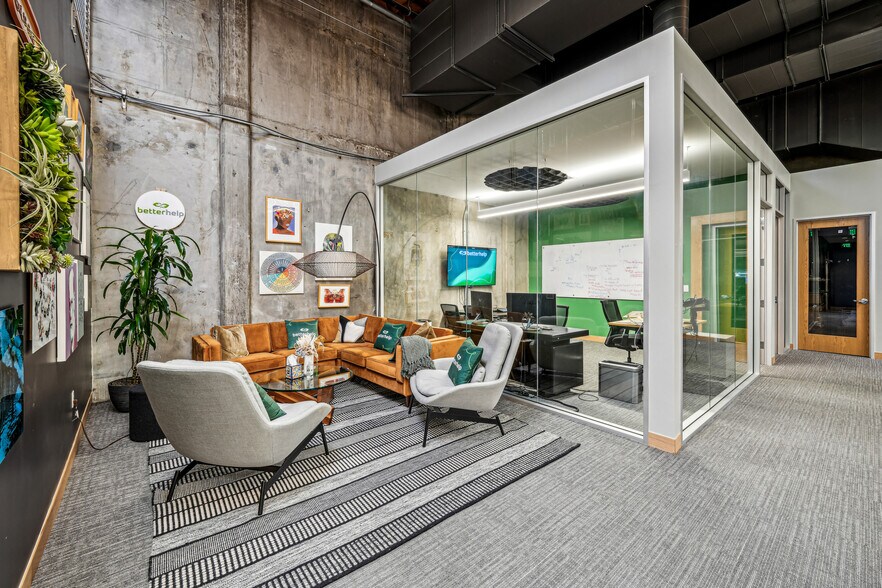 More Photos Of 990 Villa St, Mountain View Loft Creative Space For Lease