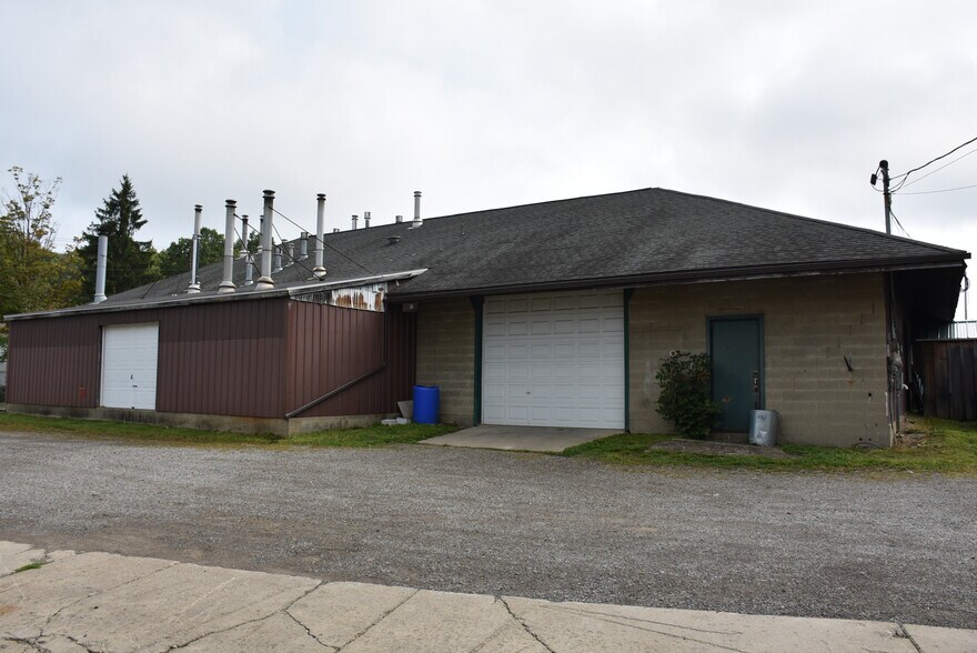 More Photos Of 17275 Shreve Run Rd, Pleasantville General Retail For Sale