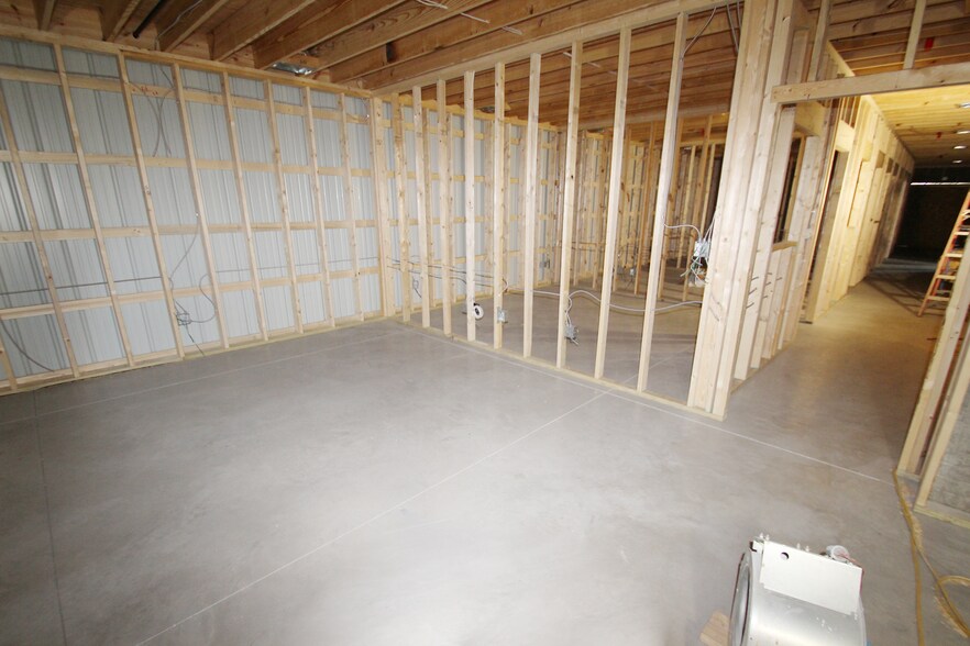 More Photos Of 1550 Spruce St, Wooster Industrial For Sale