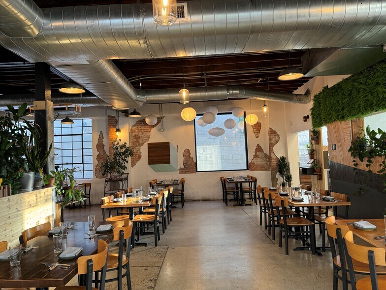 More Photos Of 1017 S Main St, Salt Lake City Auto Repair For Lease