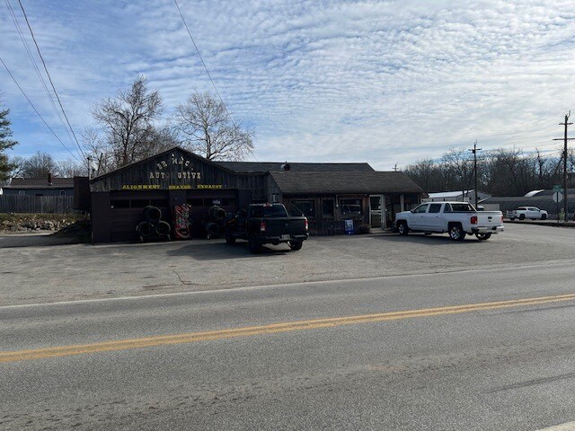 More Photos Of 202 N High St, Mount Orab Auto Repair For Sale