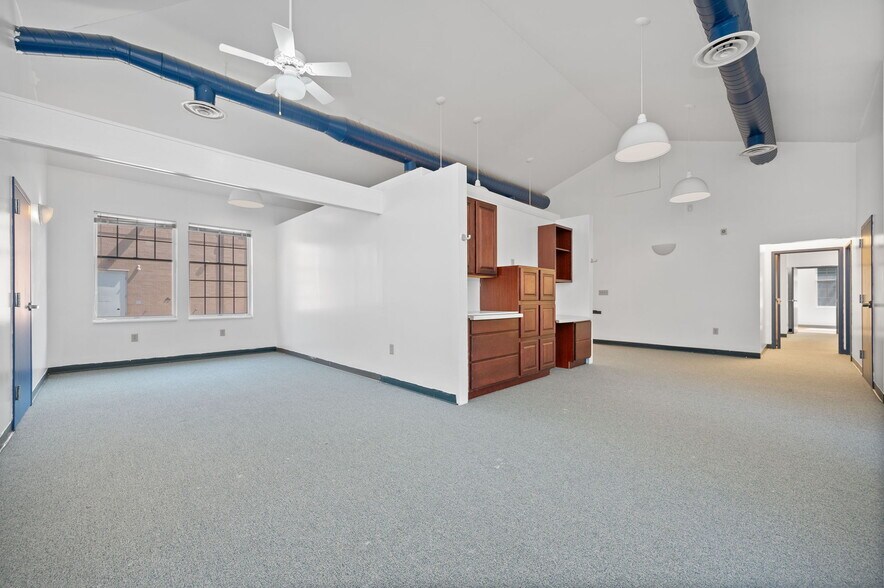 More Photos Of 4630 Pleasant Ave, Fairfield Medical For Lease