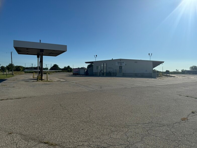 More Photos Of 700 NE Arch St, Atlanta Truck Terminal For Sale