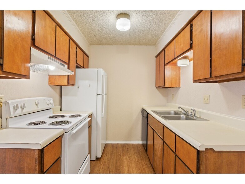 More Photos Of 5506 Kingman St, Waco Apartments For Sale
