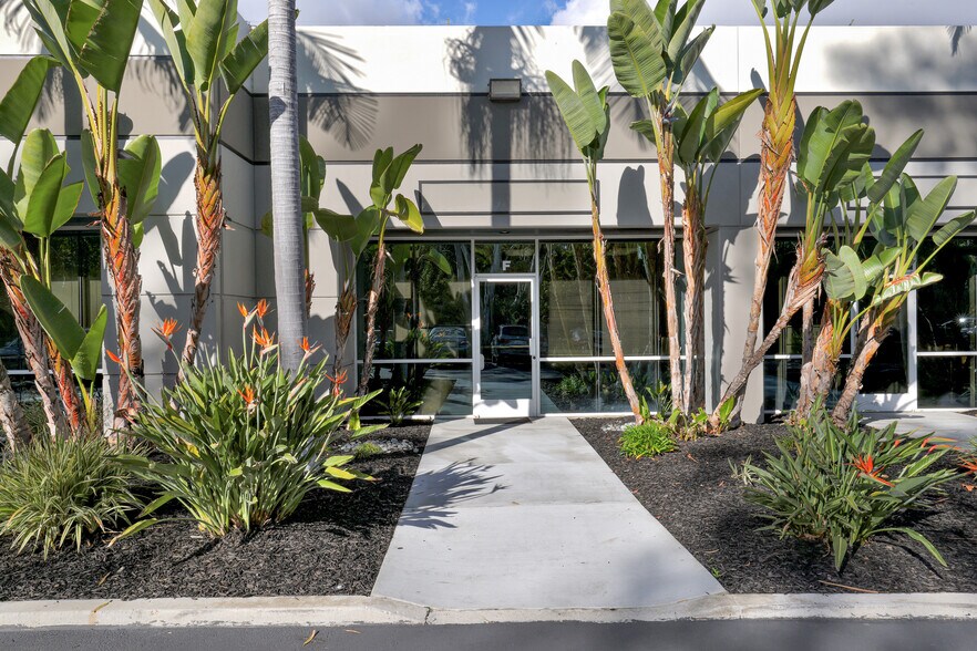 More Photos Of 23192 Alcalde Dr, Laguna Hills Warehouse For Sale