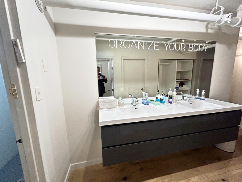 More Photos Of 68 Thomas St, New York Apartments For Sale