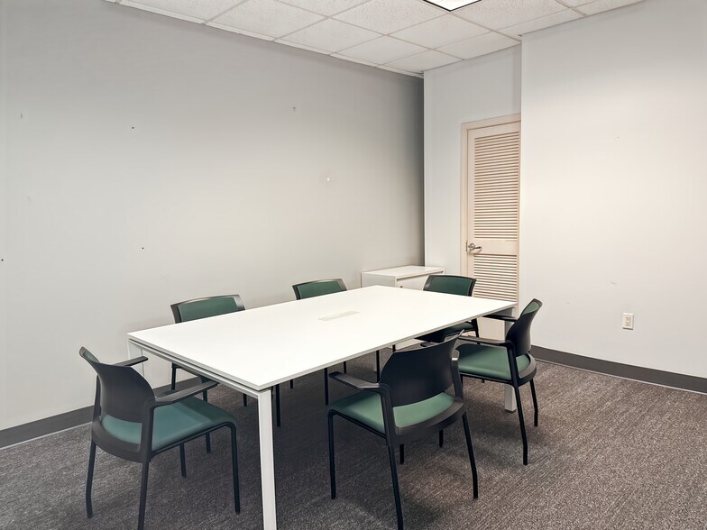 More Photos Of 1661 International Dr, Memphis Coworking Space