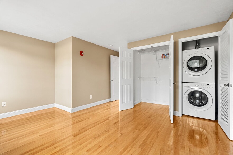 More Photos Of 83 Holten St, Danvers Apartments For Sale