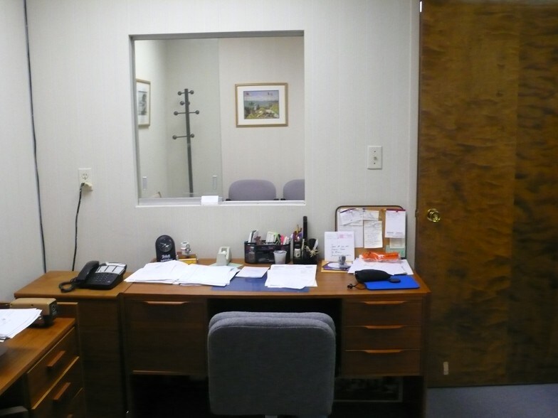 More Photos Of 65 Mountain Blvd, Warren Medical For Sale