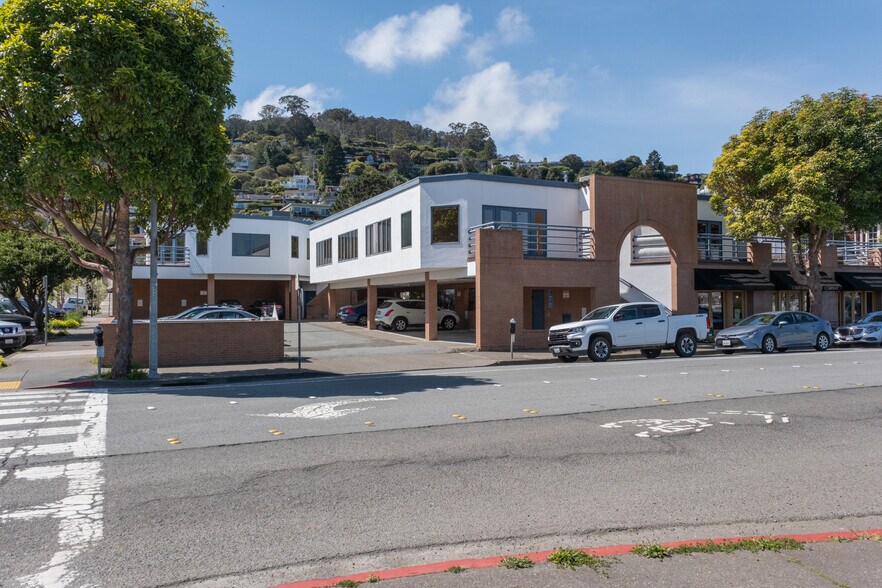 More Photos Of 302 Caledonia St, Sausalito Storefront Retail Office For Sale