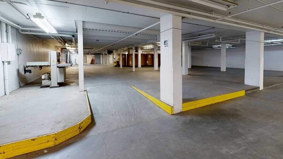 More Photos Of 458 Whitfield St, Fayetteville Manufacturing For Sale