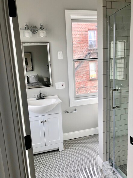 More Photos Of 2 Courtney Ave, Newburgh Apartments For Sale