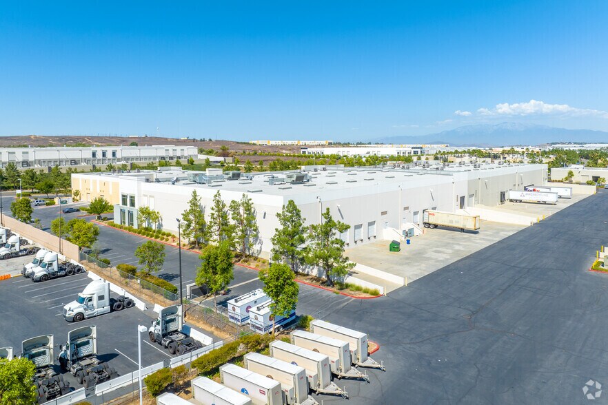 More Photos Of 14538 Meridian Pky, Riverside Warehouse For Sale