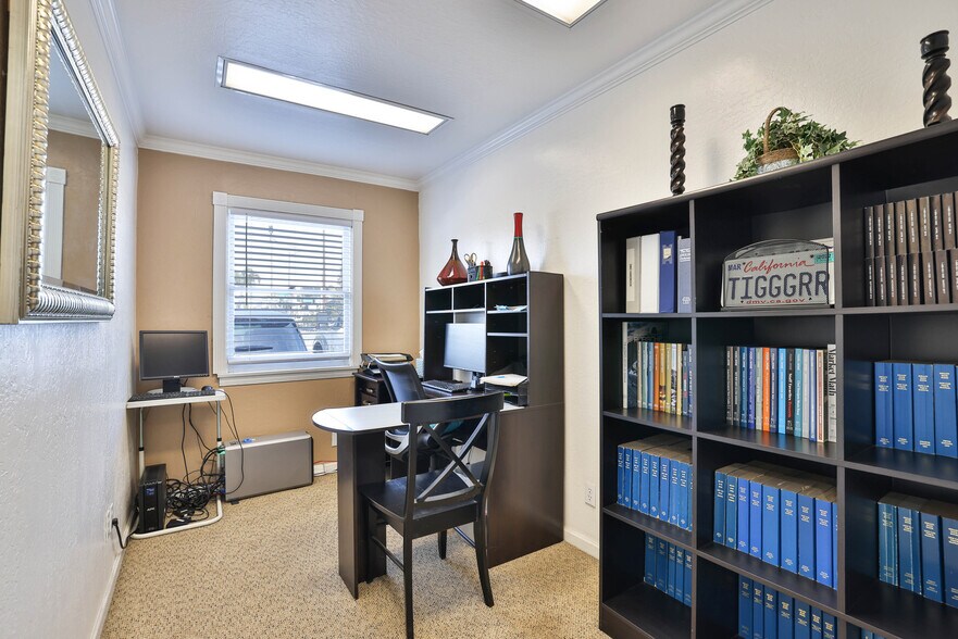 More Photos Of 651 S Winchester Blvd, San Jose Medical For Sale
