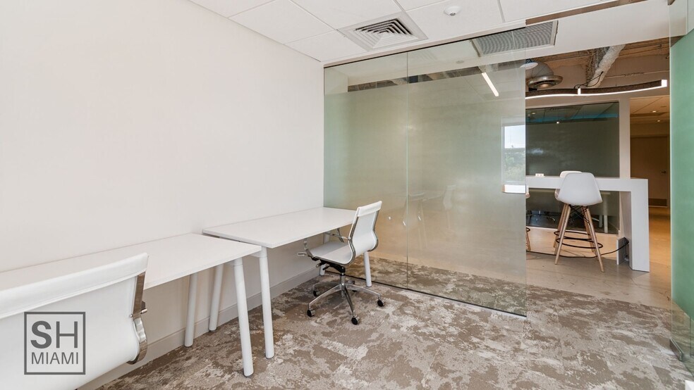 More Photos Of 820 W 41st St, Miami Beach Coworking Space
