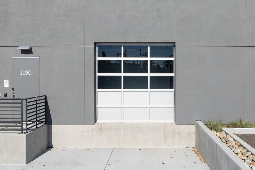 More Photos Of 1190 Zephyr Ave, Hayward Research And Development For Lease