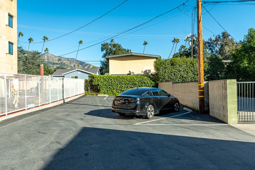 More Photos Of 2028 Lake Ave, Altadena Medical For Lease