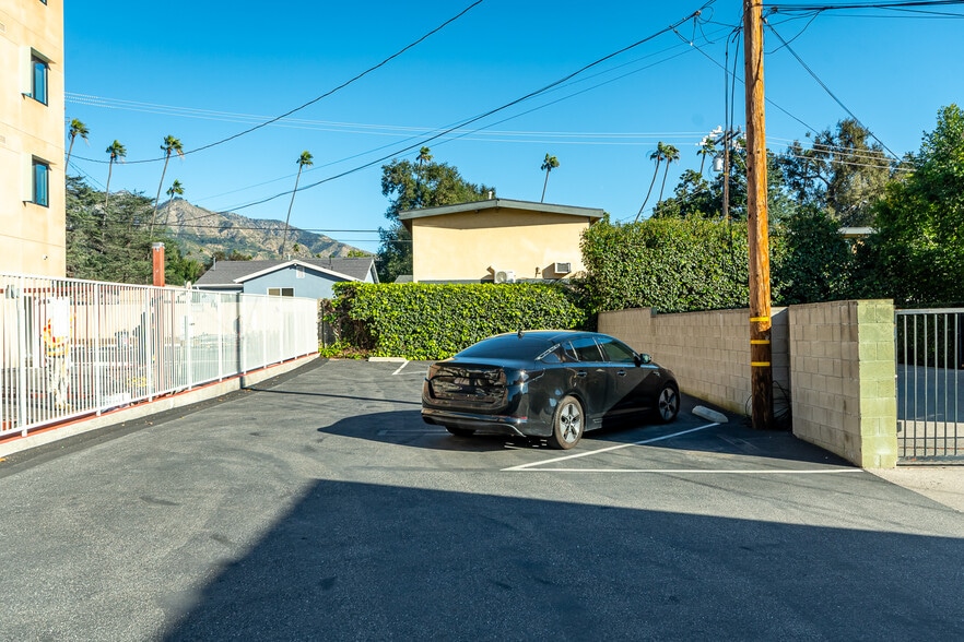 More Photos Of 2028 Lake Ave, Altadena Medical For Lease