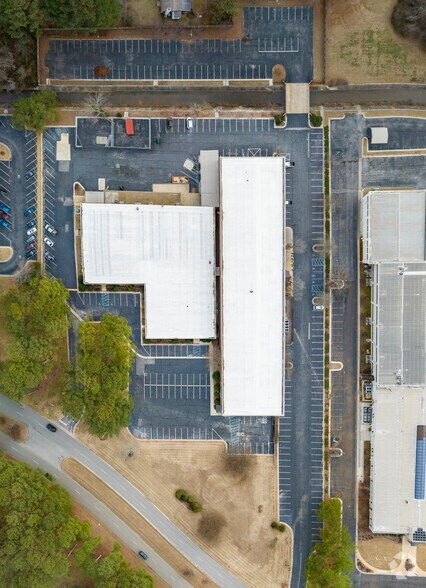 More Photos Of 5021 Bradford Dr NW, Huntsville Office Residential For Lease