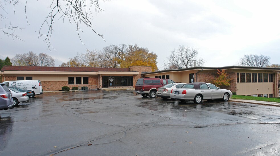 More Photos Of 190 Gardner Ave, Burlington Medical For Sale