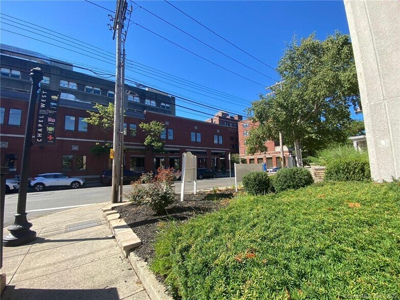 More Photos Of 1423 Chapel St, New Haven Medical For Lease