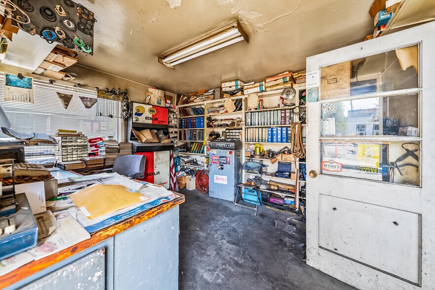 More Photos Of 205 E California St, Jacksonville General Retail For Sale