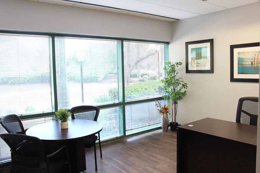 More Photos Of 250 International Pky, Lake Mary Office For Lease