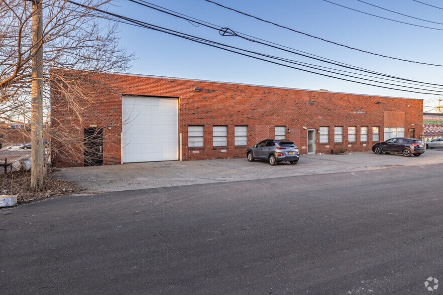 More Photos Of 603 Chestnut St, Garden City Manufacturing For Lease