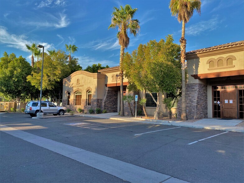 Primary Photo Of 2152 S Vineyard Ave, Mesa Office For Lease