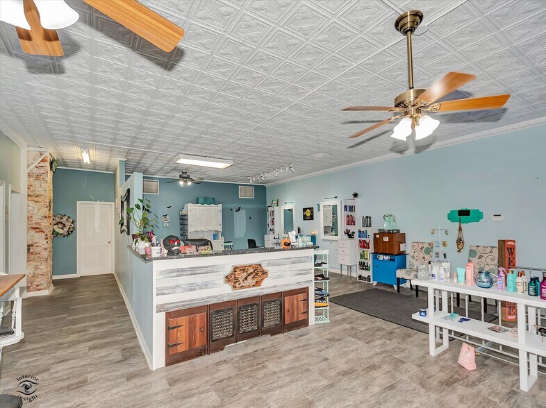 More Photos Of 2-4 E Front St, Newark Health Club For Sale