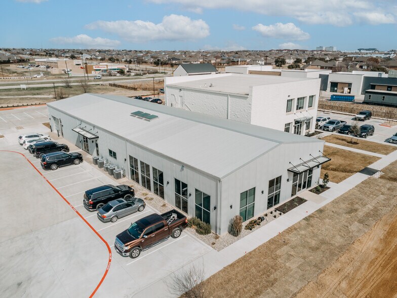 More Photos Of 9555 Harmon Rd, Fort Worth Office For Lease