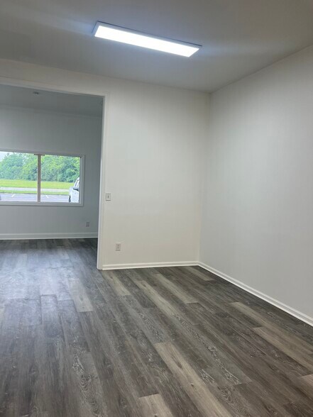 More Photos Of 6737 Ringgold Rd, East Ridge Office For Lease
