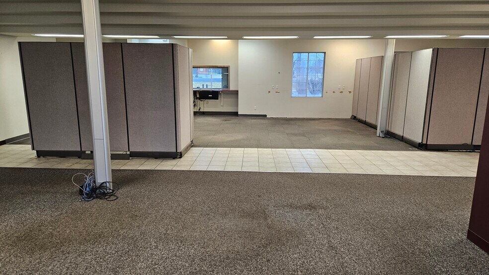 More Photos Of 8727 W Highway 2, Spokane Office For Sale