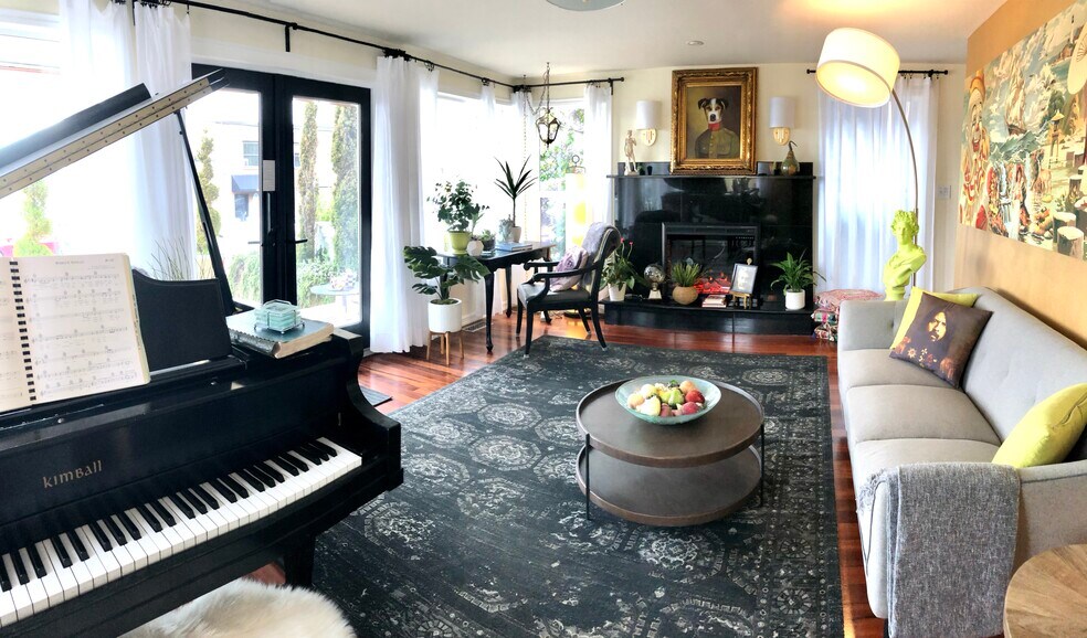 More Photos Of 4030 Beach Dr SW, Seattle Specialty For Sale