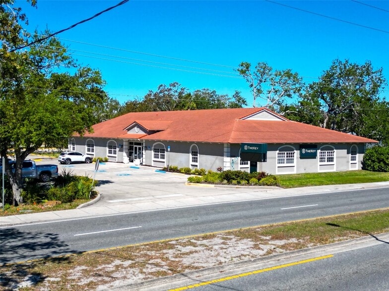 More Photos Of 7100 S Beneva Rd, Sarasota Office For Lease