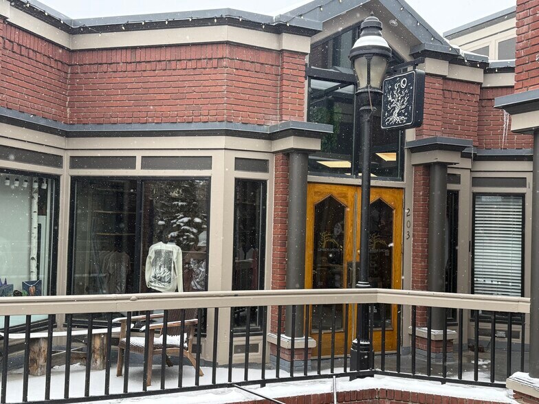 More Photos Of 100 N Main St, Breckenridge General Retail For Sale