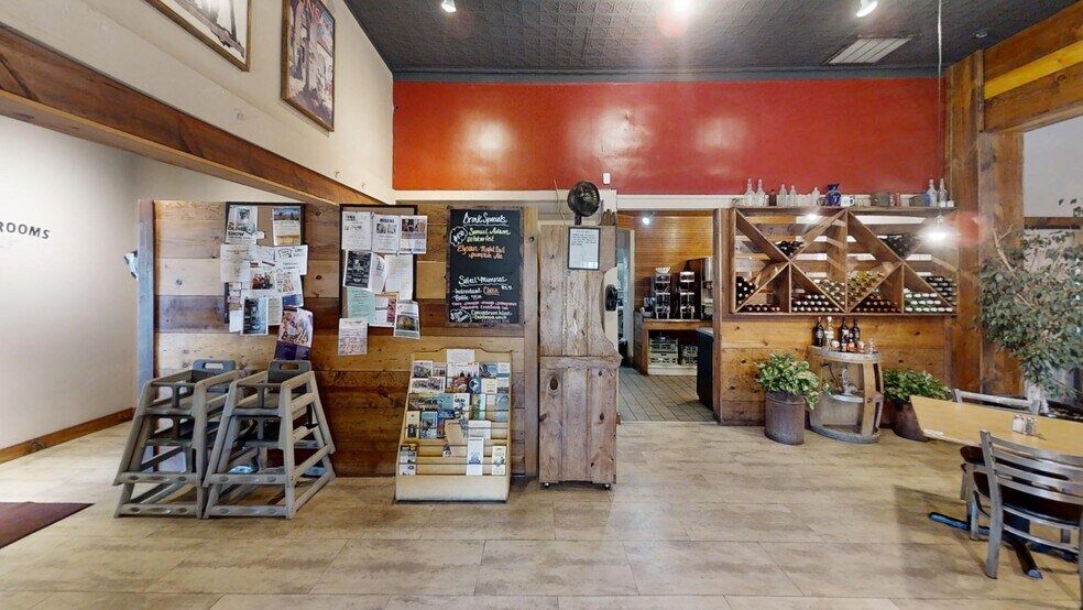 More Photos Of 614 N Bullard St, Silver City Restaurant For Sale