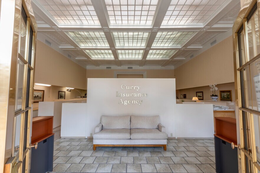 More Photos Of 489 E Colorado Blvd, Pasadena Office For Sale