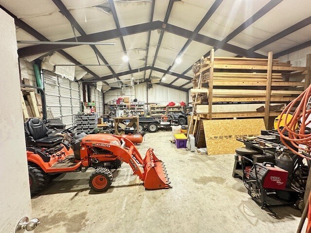 More Photos Of 920 Riser Rd, Ruston Flex For Sale